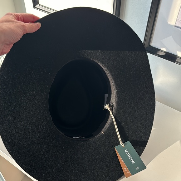 Brand new Tentree rancher hat for sale. - Picture 2 of 3